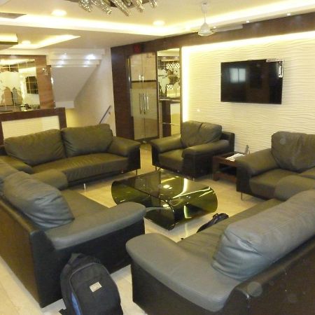 Hotel Orient Palace Мумбай Екстериор снимка